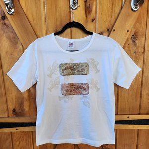 Graphic tshirt with Lobster design.